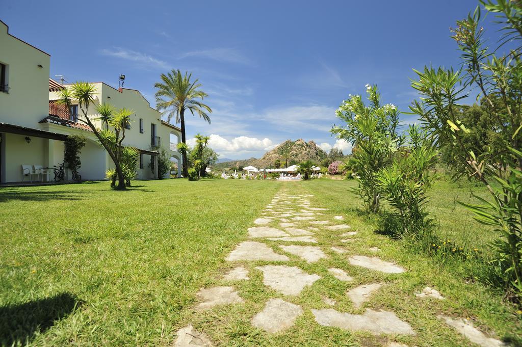 Tancau Village Beach & Resort Lotzorai Buitenkant foto